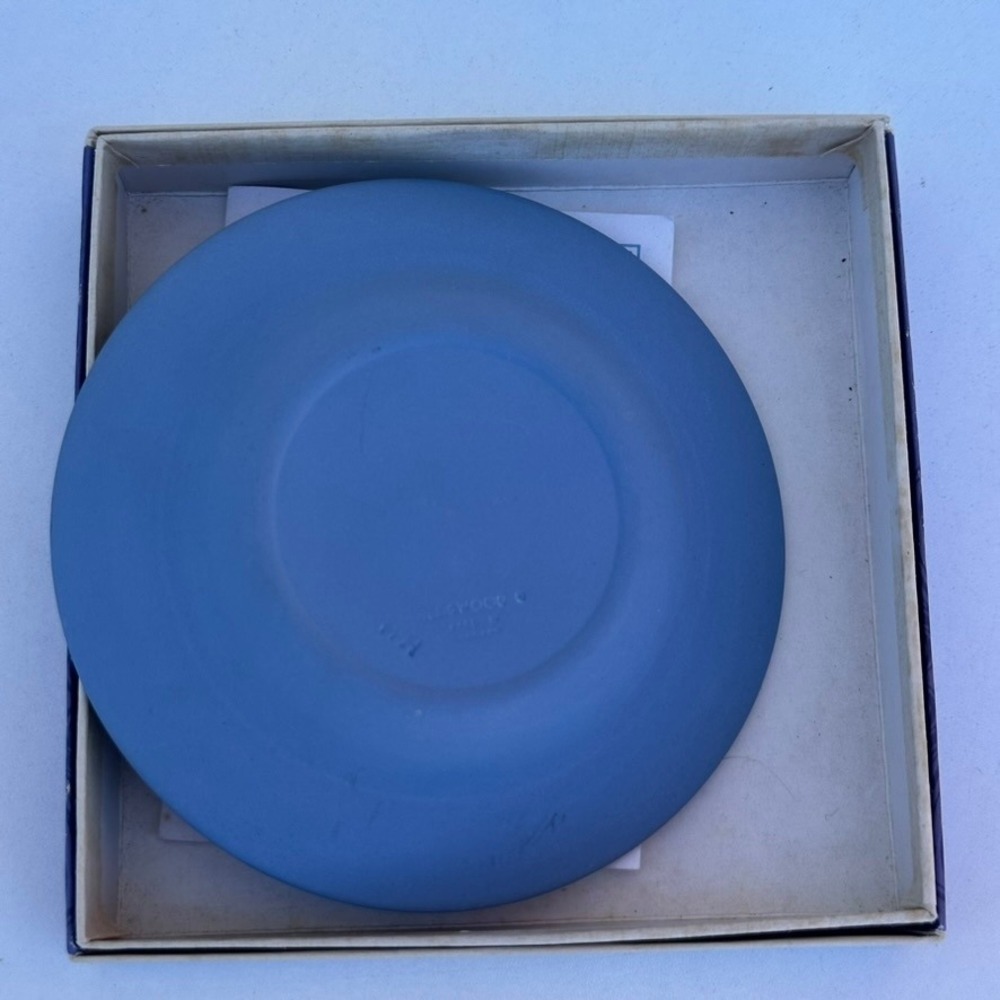 Wedgwood Jasperware Winston Churchill Round Tray Portland Blue J1000 England - Picture 5 of 9